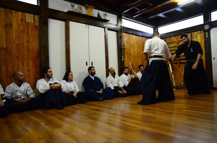 Antrenament traditional de sabie japoneza in Romania